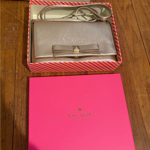 New In Box Storybook Kate Spade Carah Rose Gold - Picture 2 of 11